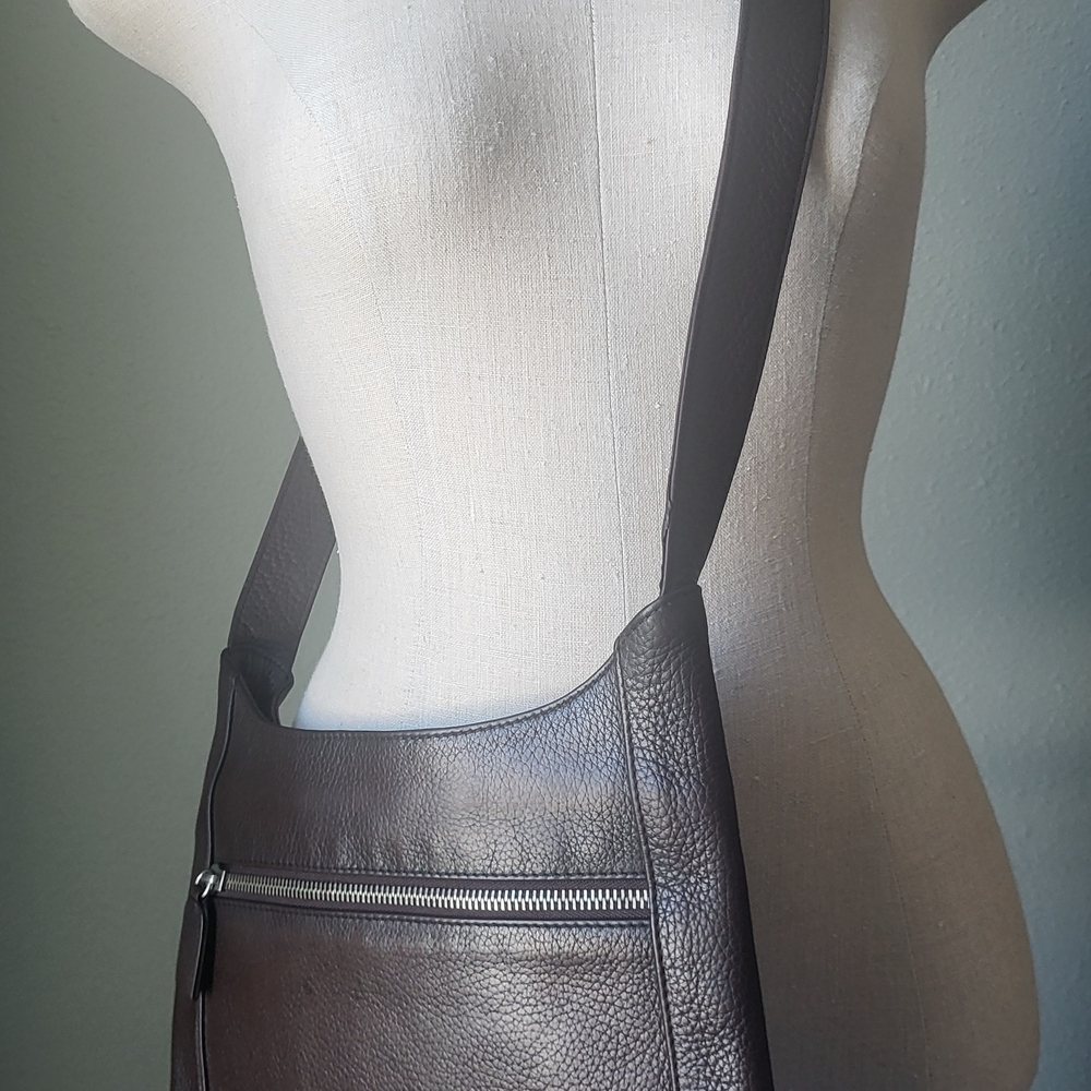 The Sak Brown Leather Messenger Crossbody Bag
